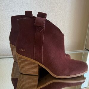 Suede Boots Size 8 Wine Suede TOMS Suede boots